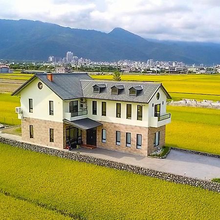 宅居風旅民宿 Jiaoxi Buitenkant foto